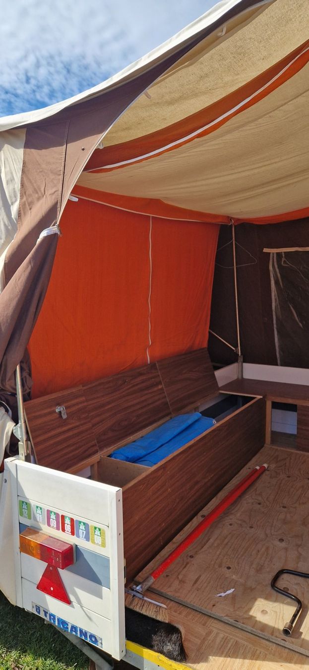 Trigano Camping Fahrzeuge: Zeltklappanhänger – Gebraucht aus Affoltern BE von sall34 1