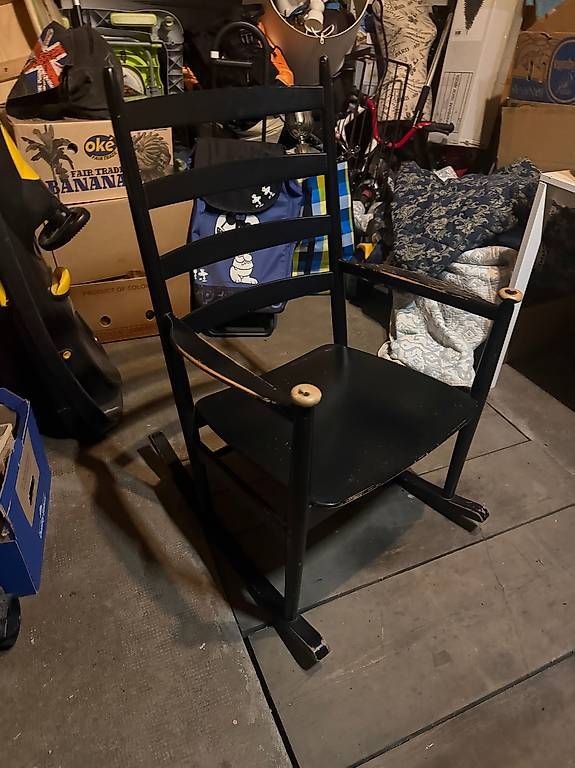 Stühle: Rocking-chair – Gebraucht aus La Chaux-de-Fonds von cha_c6rh