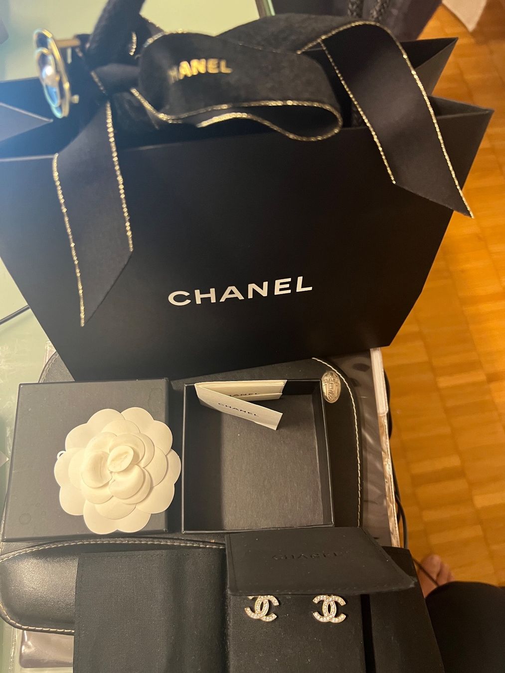 Chanel Ohrringe & -stecker: Chanel Ohrringe – Gebraucht aus Frauenfeld von stern081 1
