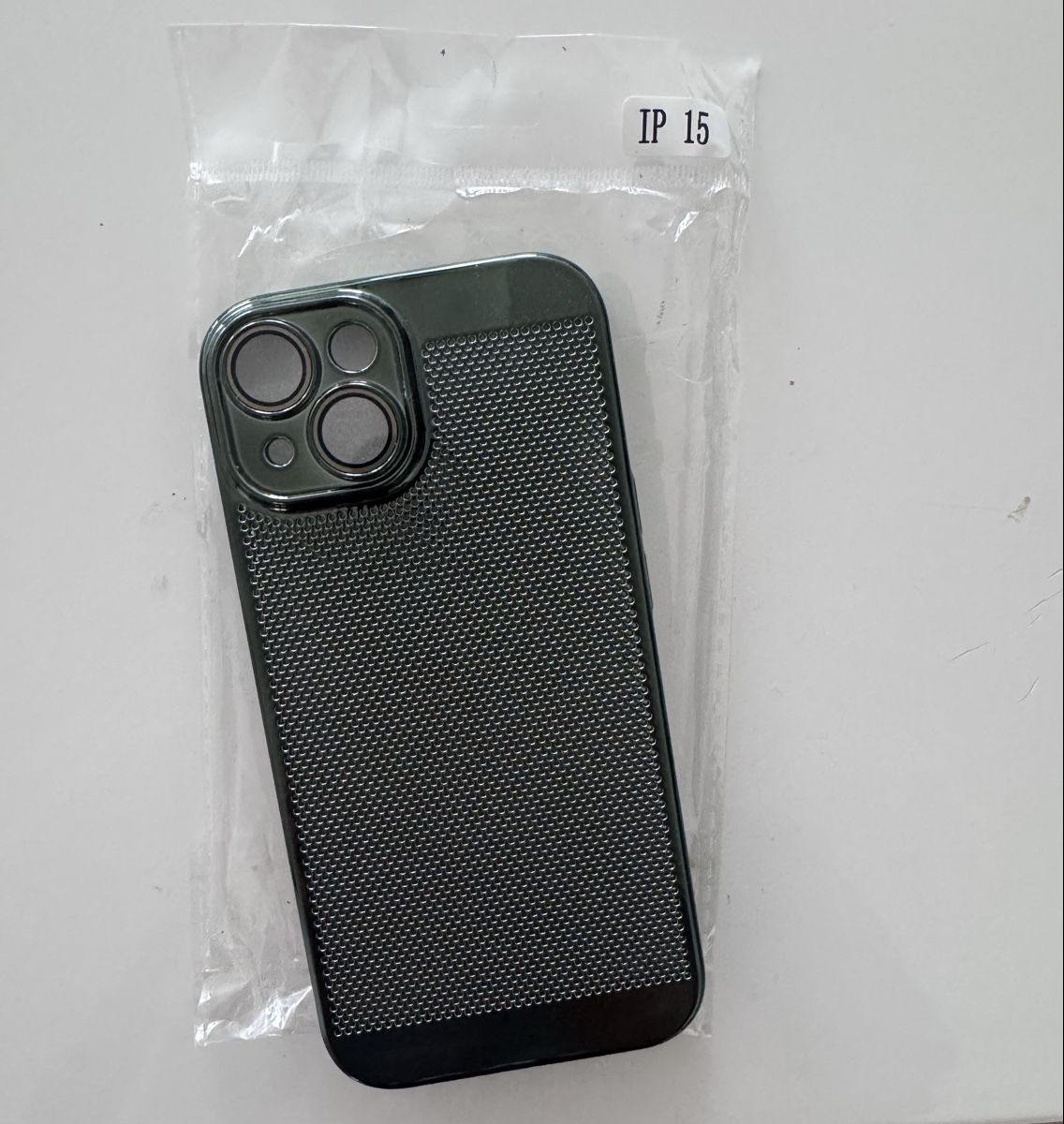 Apple Telefoni cellulari / Smartphones: Schutzhülle for iPhone 15 neu – Nuovo (secondo la descrizione) da Tenniken venduto da chr_s9rk