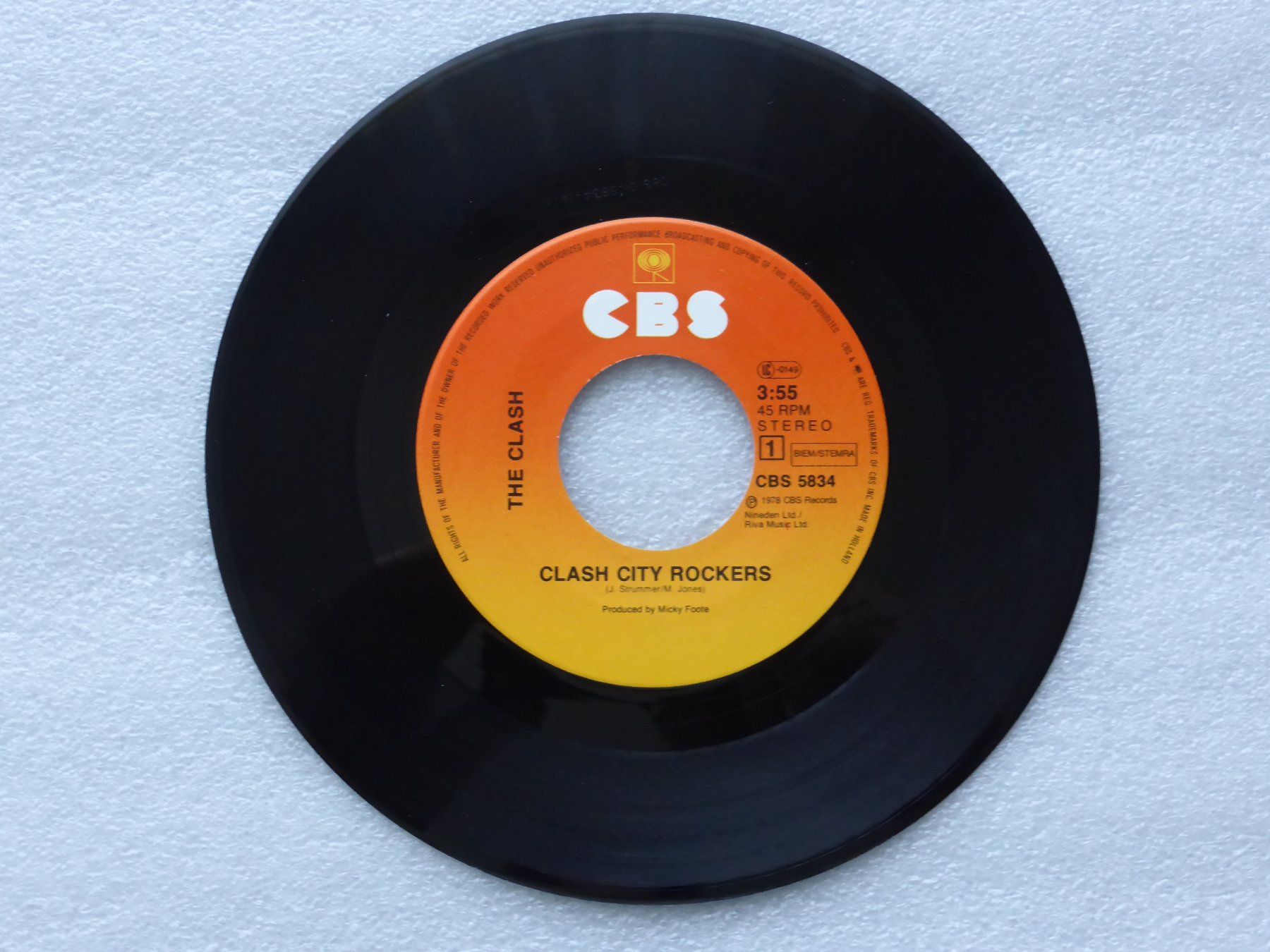 Dischi in vinile: Vinyl Single   THE CLASH – Usato da Küssnacht am Rigi venduto da Mondkinder 1