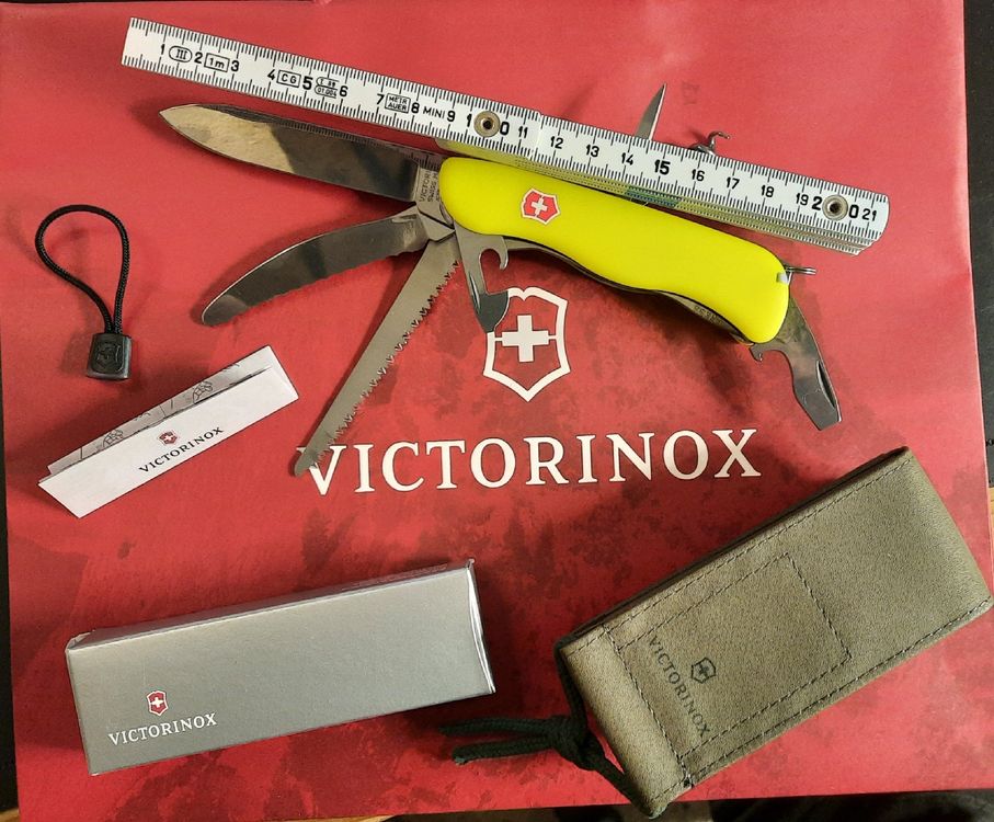 Victorinox Sackmesser Schweiz mit Etui Armee Zivilschutz (Neu und ...
