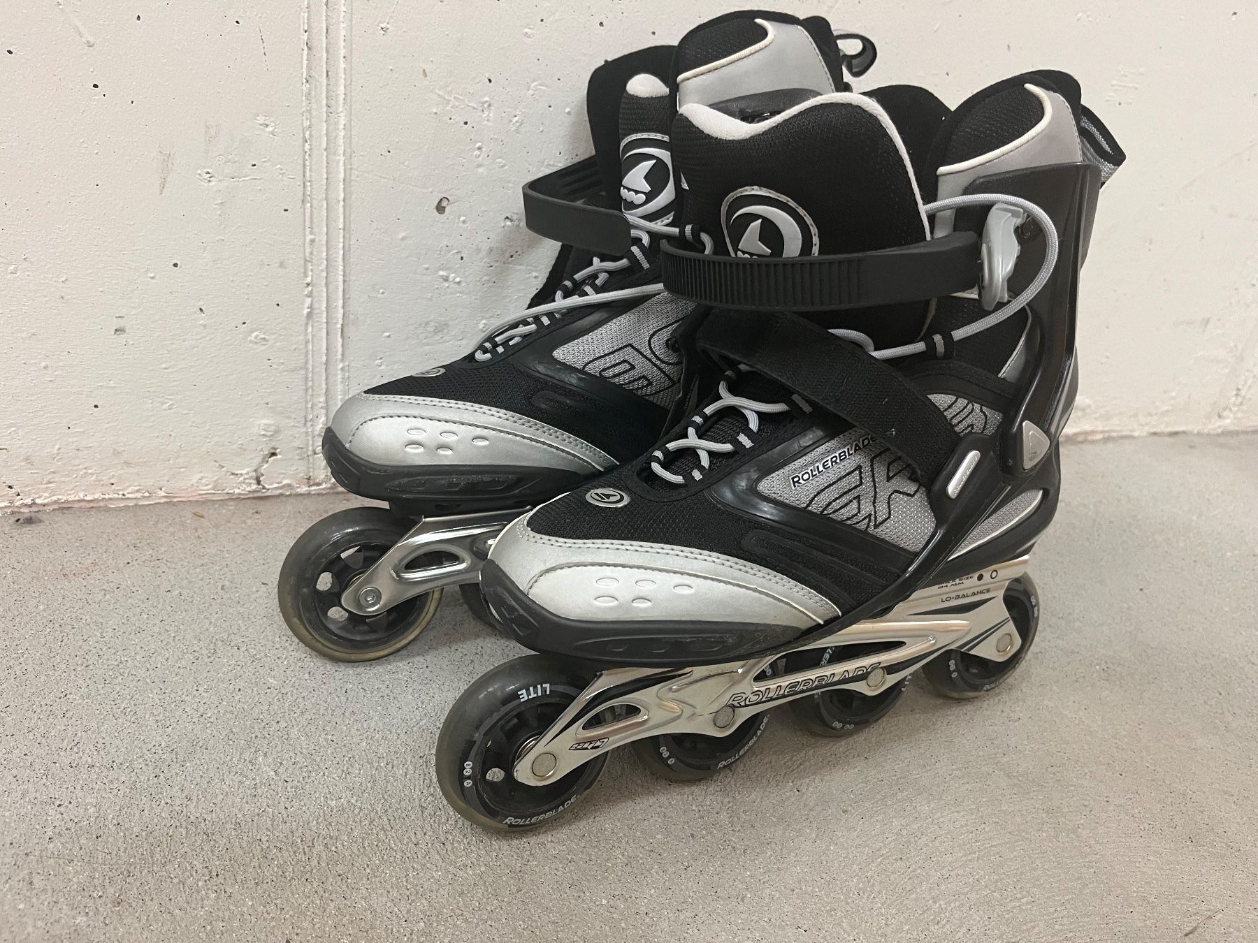 Inline-Skating & Rollschuhe: Rollerblades Gross 42.5 / 8.5 wie Neue – Neu (gemäss Beschreibung) aus Zürich von Polarcita