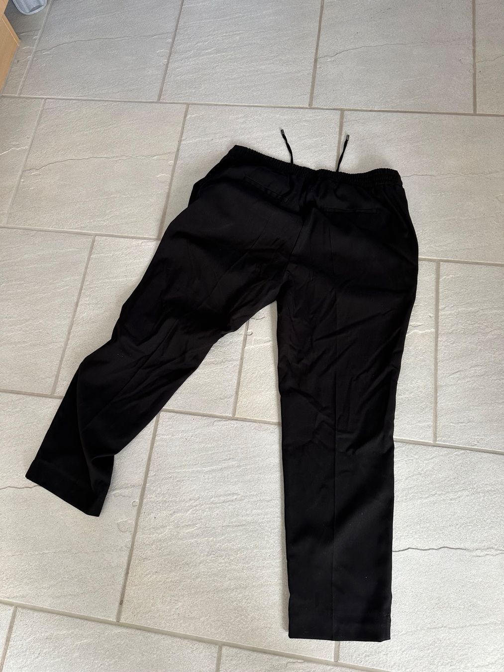 C&A Pantaloni: Schwarze Stoffhose – Usato da Pfäffikon ZH venduto da bingo74 2