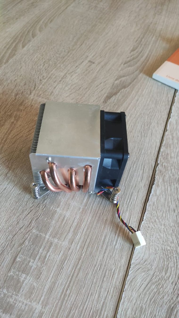 Ventilatori: CPU Kühler mit Lüfter guter Zustand – Usato da Porrentruy venduto da lec_7jxy 1