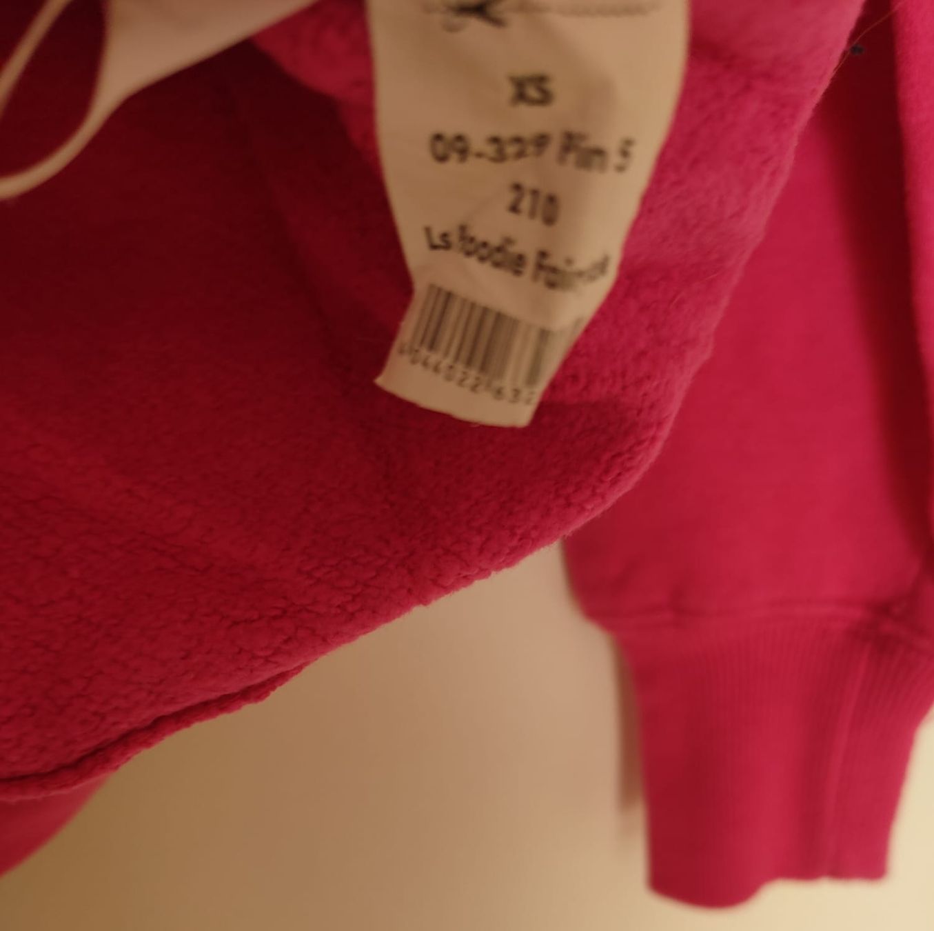 Maglioni & Felpe: Kapuzenpullover pink Gr.XS – Usato da Luzern venduto da Luzern_Energy 1