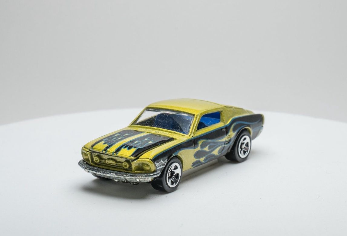 Hot Wheels Modellini d'auto: 2004 Hot Wheels, Mustang 1968 – Usato da epalinges venduto da Misterazz