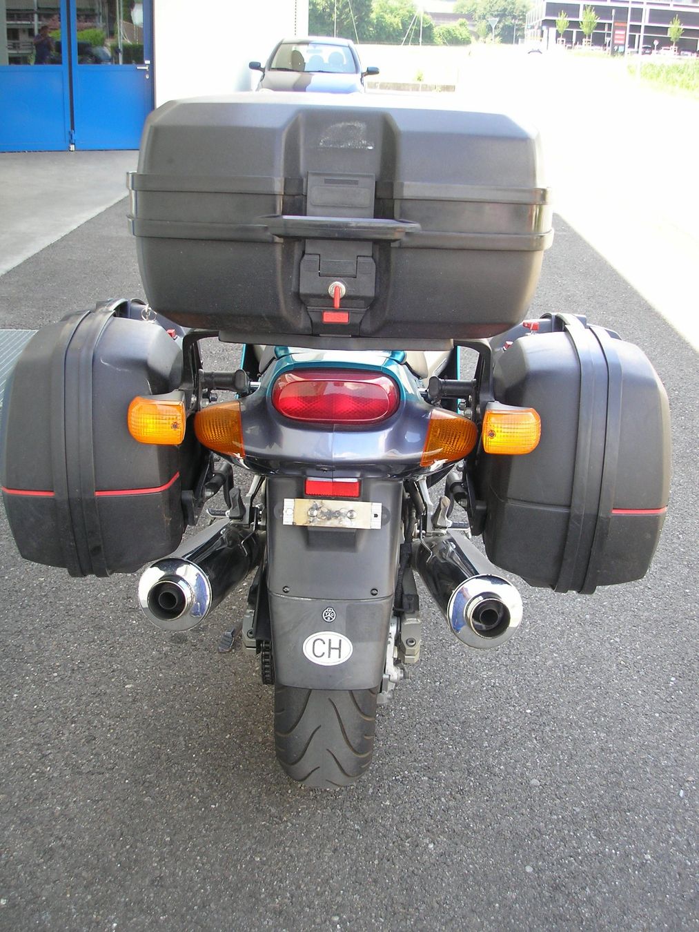 Kawasaki Strada: Kawasaki ZZR 1100 – Usato da Uznach venduto da Robrro 4