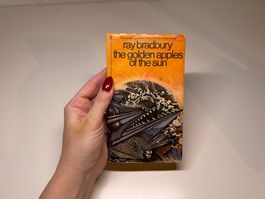NOVEL: Ray Bradbury, The golden Apples of the sun