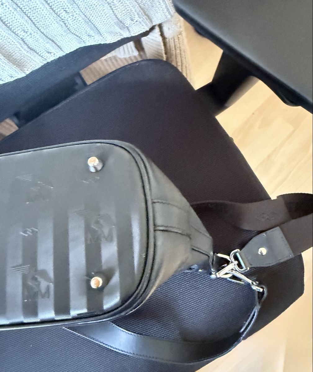 Maison Mollerus Sacs femmes: Maison Mollerus Beuteltasche Sion – D'occasion à Kappel SO par Ydelfin 4