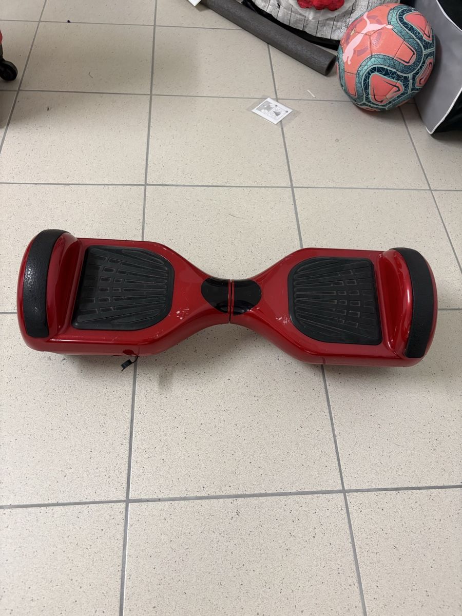 Hoverboards: Red Hoverboard Electric Scooter Used Condition – D'occasion à Küsnacht ZH par las_w8st 1