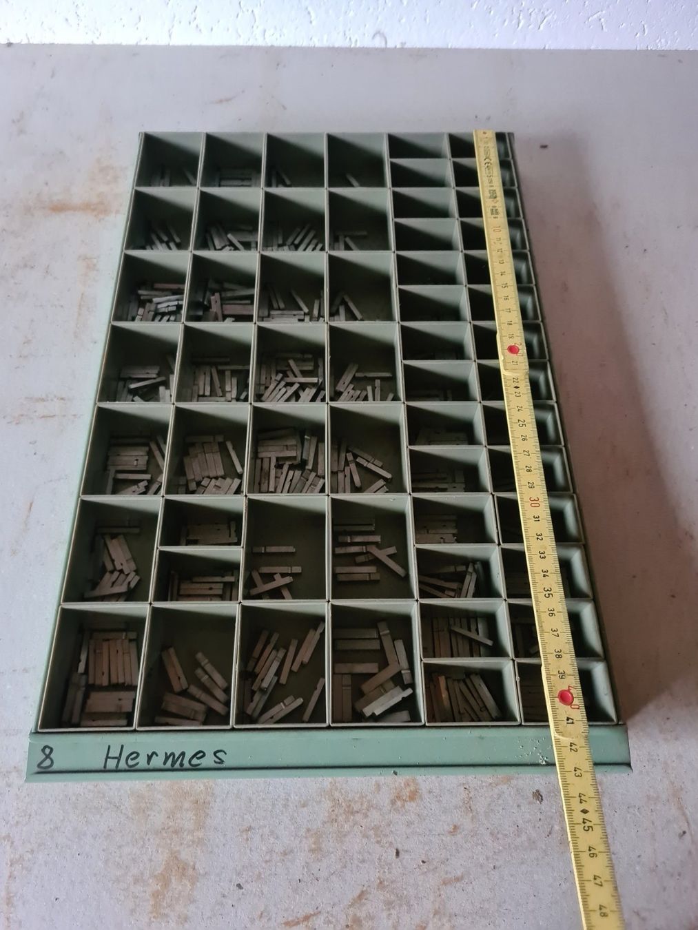 Tutti gli attrezzi: Bleisatz Buchstaben Letterpress Hermes 8 – Usato da Escholzmatt venduto da FuyuIgloo