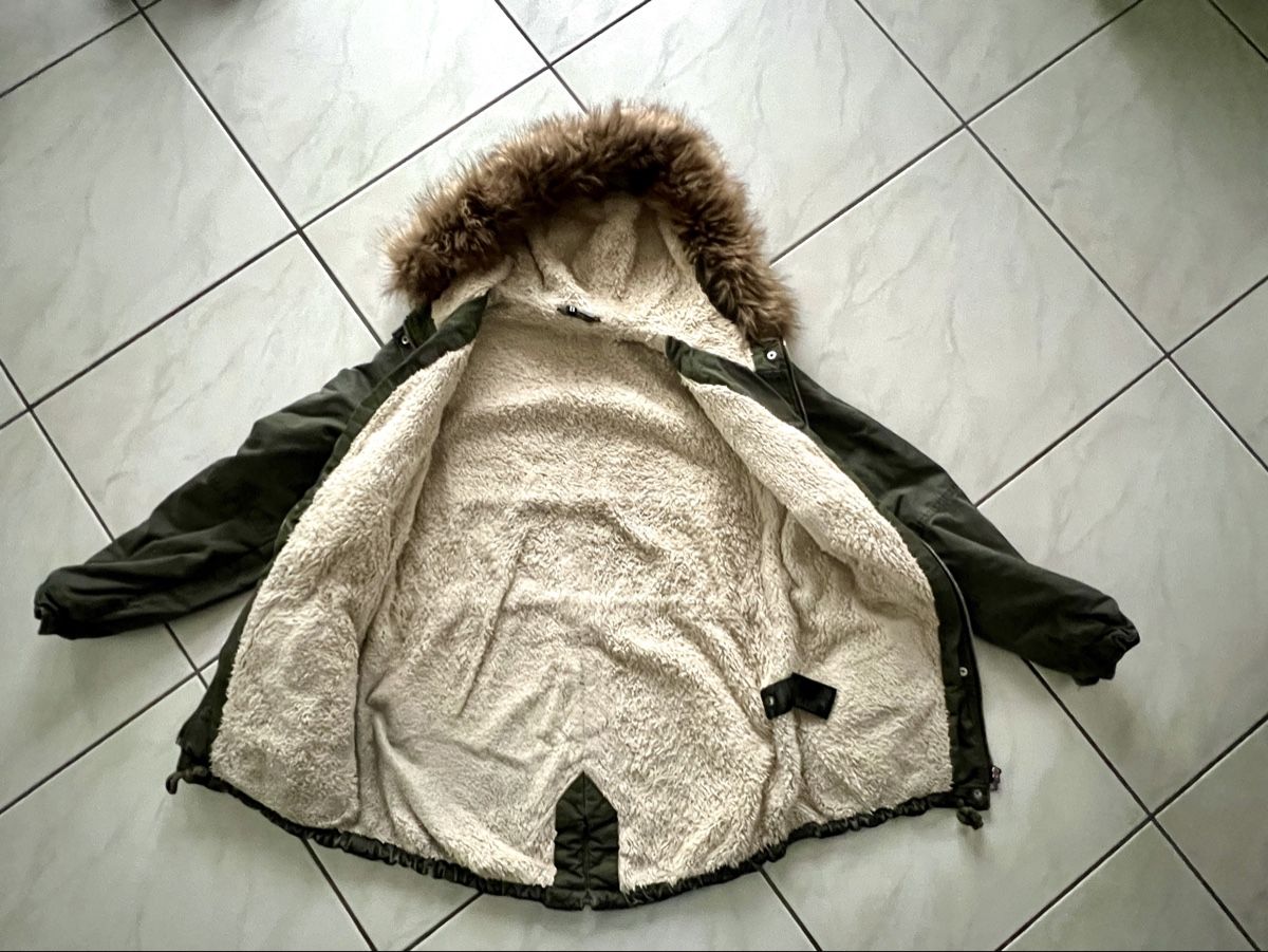 Giacche: Warmer Winterparka Gr. 36 mit Kapuze – Usato da Ennetbürgen venduto da seventy01 2