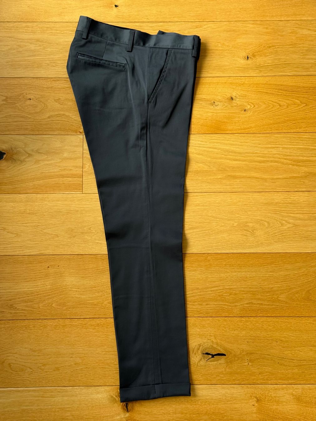 Pantaloni: Pantaloni Clayton Taglia 46 - Eleganti e perfetti! – Usato da Zürich venduto da Keller110