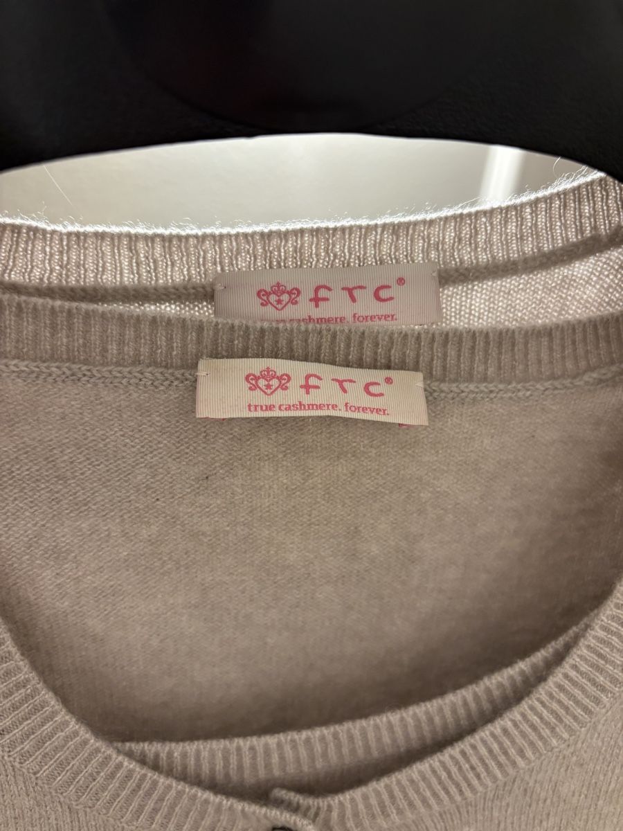FTC Lotti di vestiti: FTC Cashmere Set – Nuovo (secondo la descrizione) da Zürich venduto da Lynnlouise 7