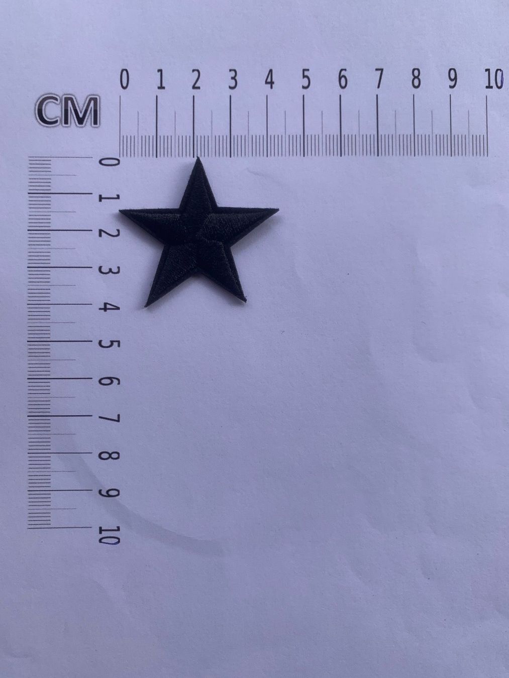 Toppe: Stern Schwarz Badge, Patch, Bügelbild – Nuovo e nell'imballaggio originale da Ostermundigen venduto da Mcone 1