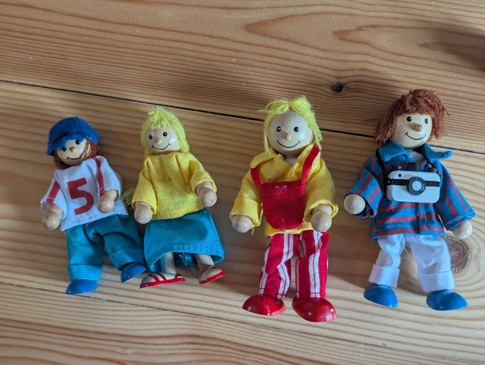 Jouets: Wohnmobil aus Holz und MDF – D'occasion à Sternenberg par pae_h5q2 4