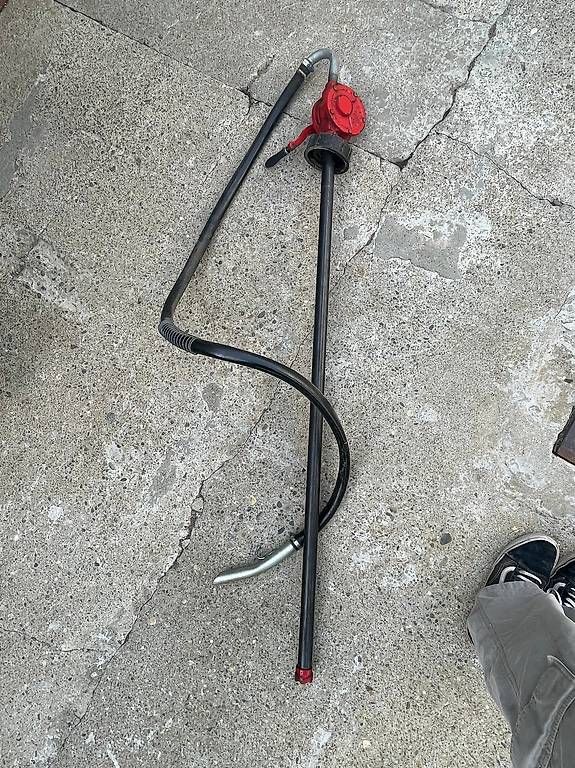 Pompe a diesel & di travaso: pompe pour citerne a mazout – Usato da La Croix (Lutry) venduto da netrajet