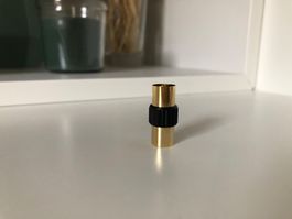 Adaptateur mâle / mâle pour câble coaxial noir