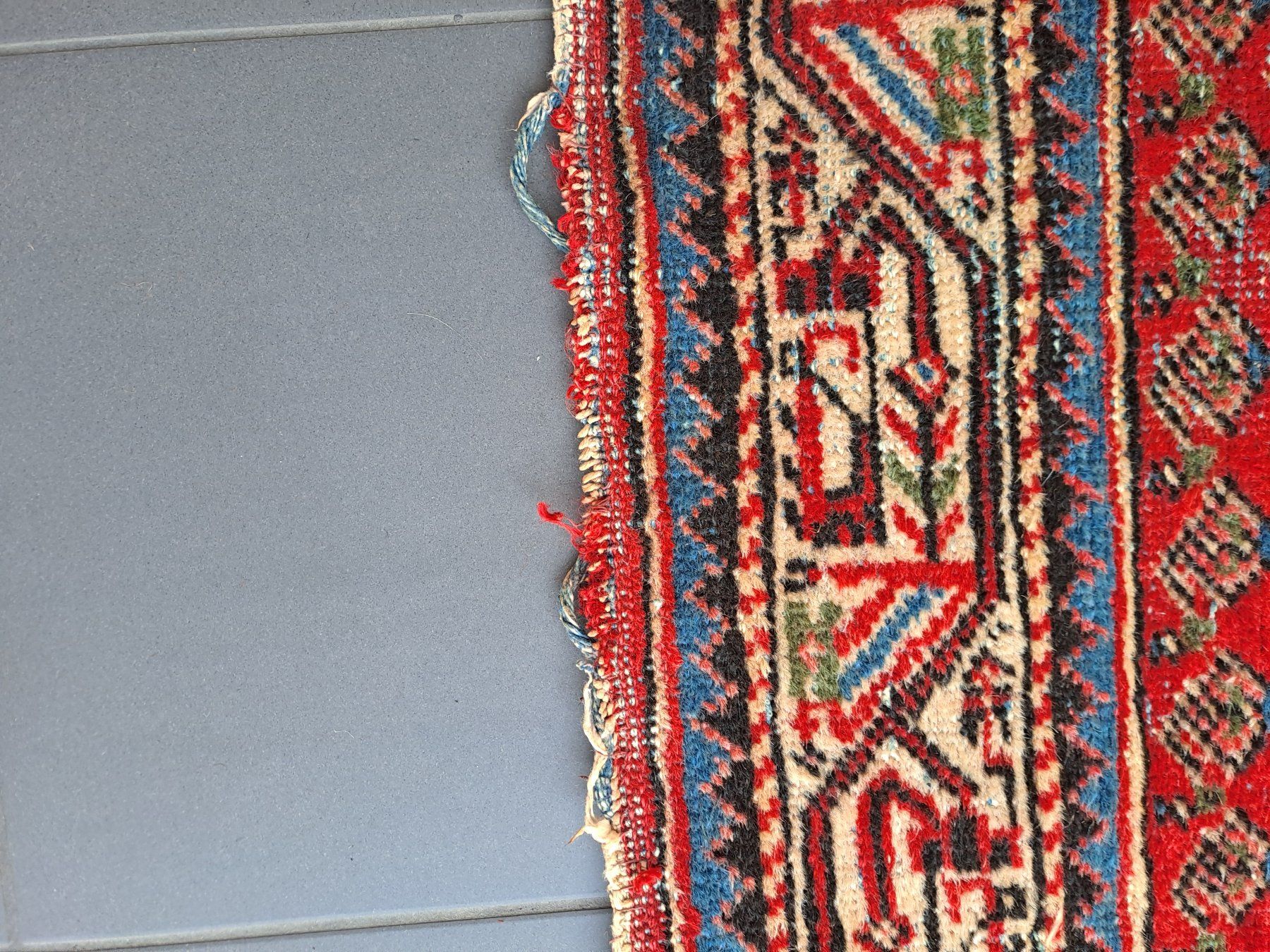 Teppiche: Antiker Teppich – Gebraucht aus Oberwil-Lieli von Gregory1003 4
