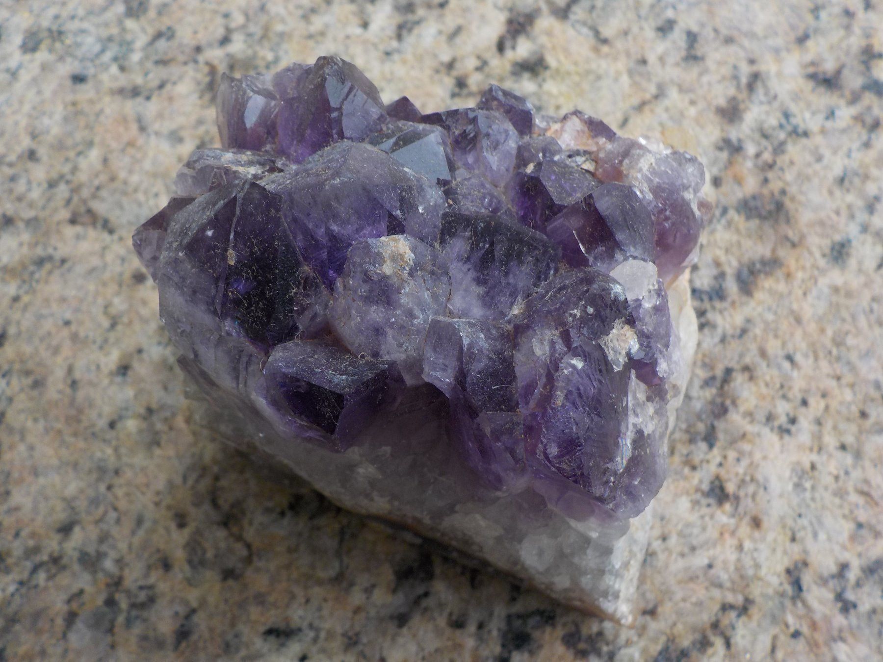 Minerali & Pietre curative: Amethyst – Usato da Mörschwil venduto da antiksalon 4