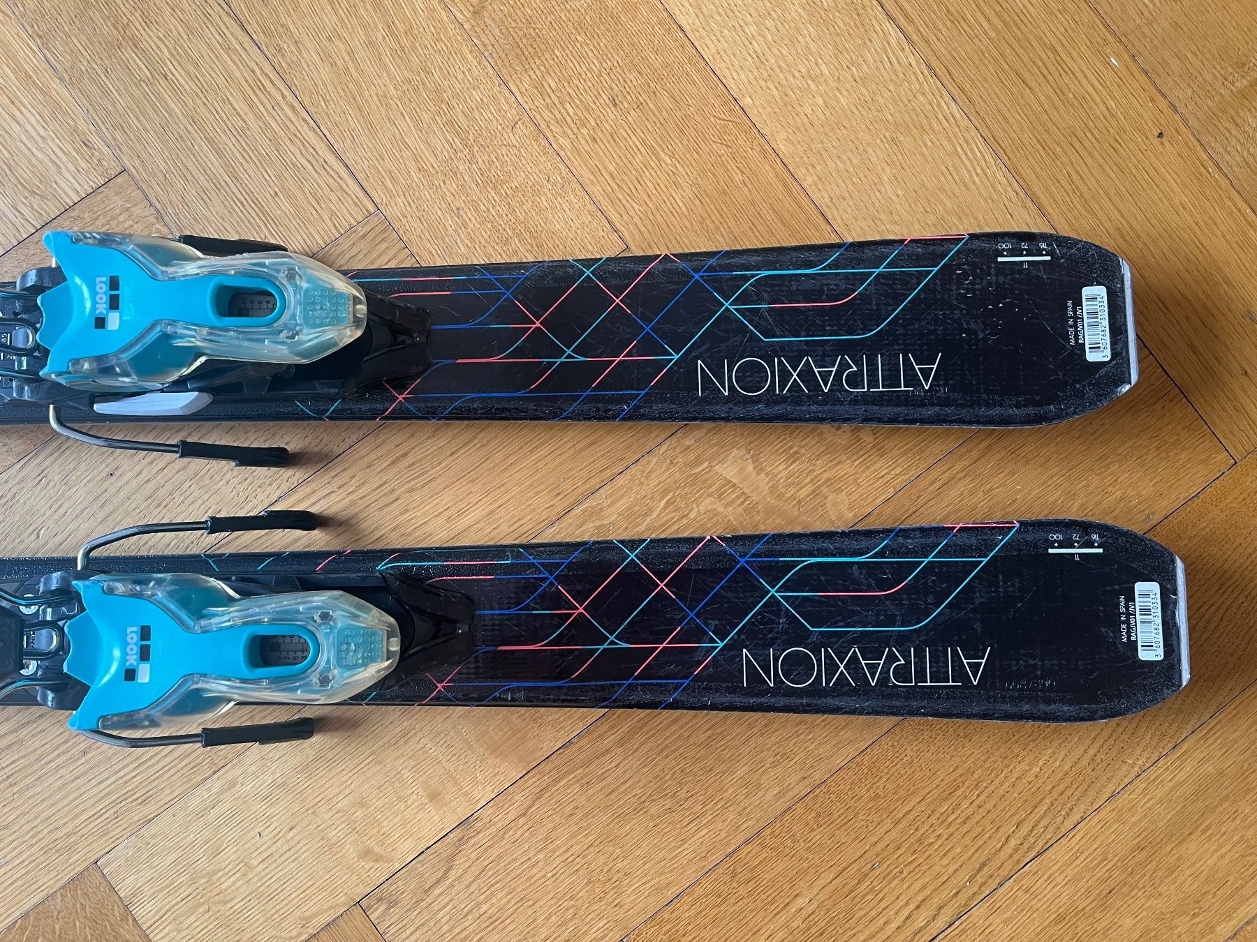 Rossignol Sci: Rossignol Attraxion skis, taille 142 cm – Usato da Genève venduto da natalie1_5 5
