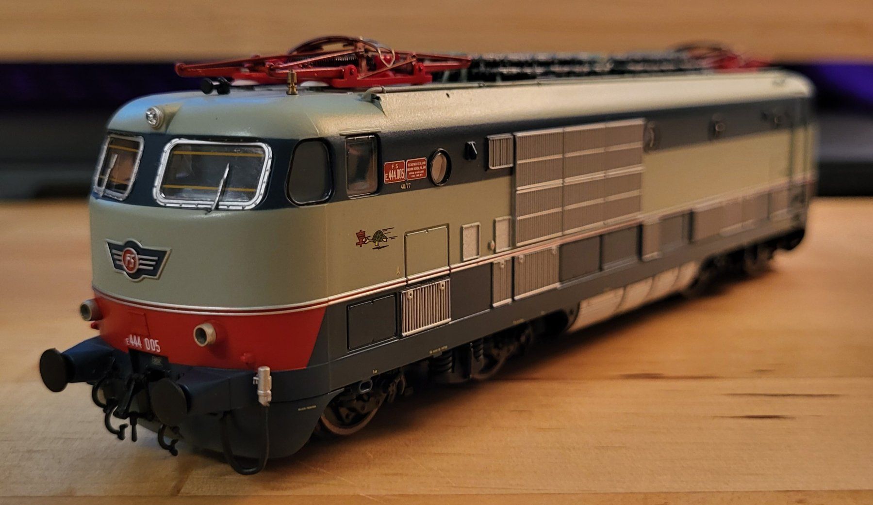 ACME Modelleisenbahnen: ACME H0 60109 E 444.005 der FS, mit DCC-SS, neu, sehr selten – Neu (gemäss Beschreibung) aus Herisau von