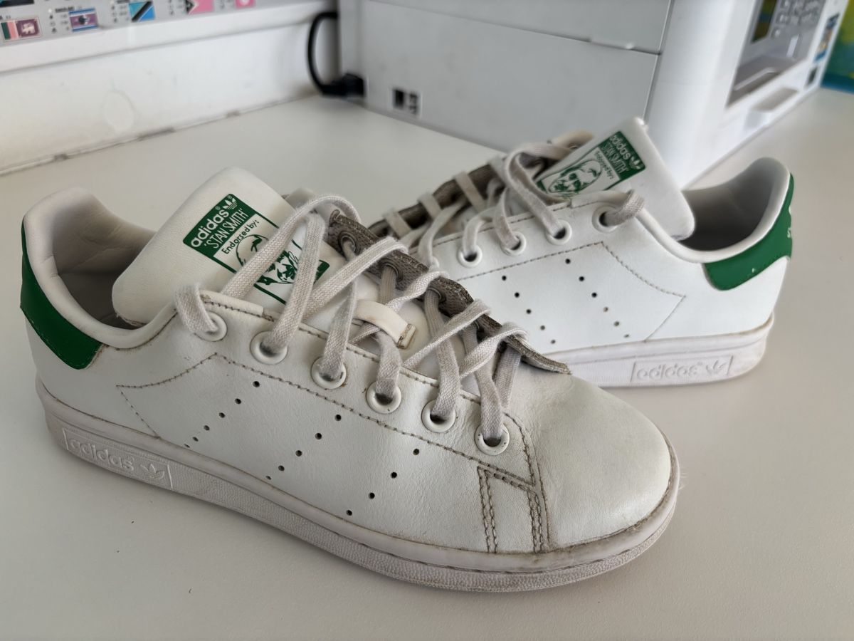 Adidas Scarpe da uomo: Adidas Stan Smith blanches taille 35.5 bon état – Usato da Sion venduto da tchana77
