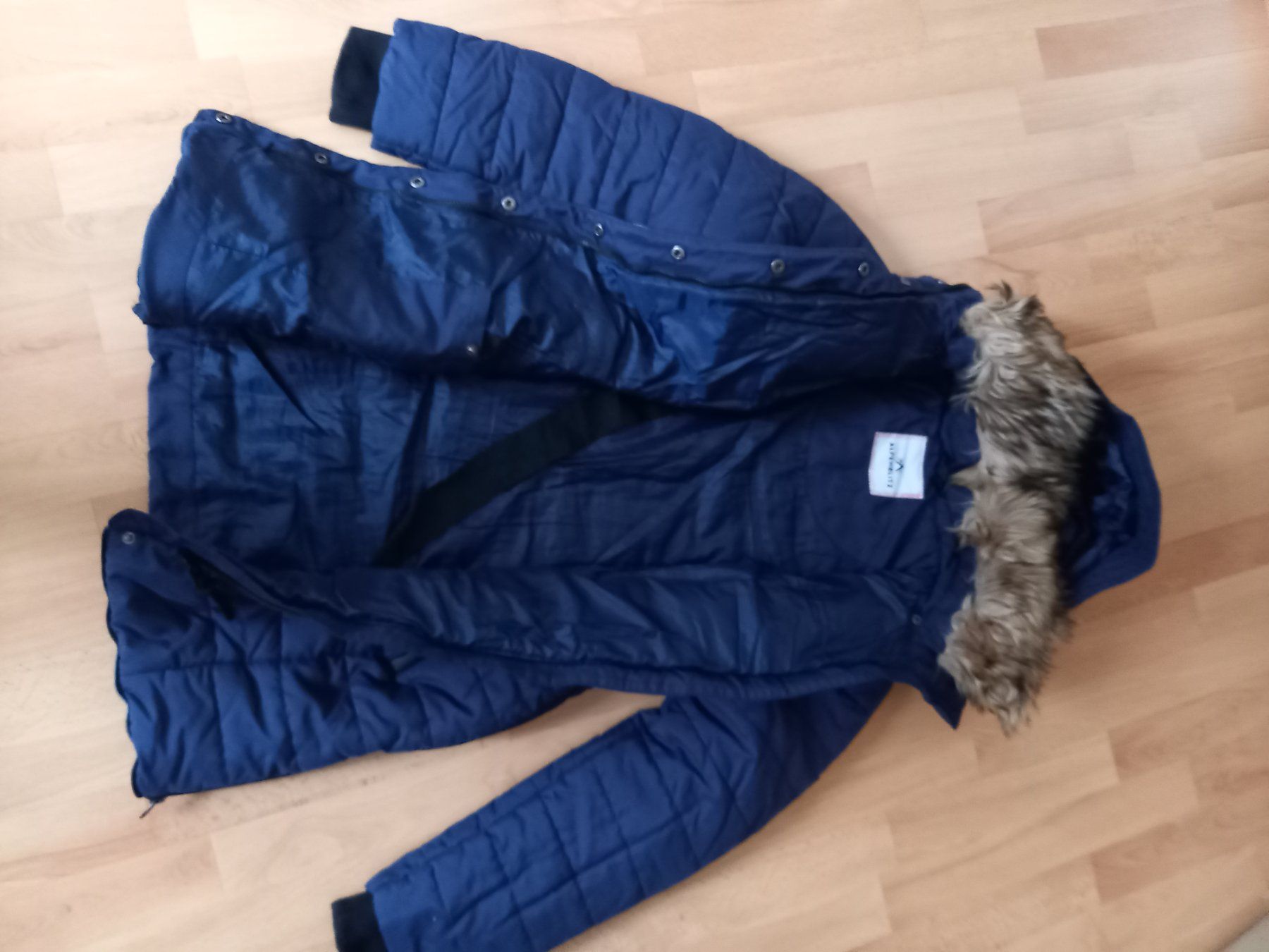 Cappotti: Warmer Wintermantel mit Kapuze Gr. S – Usato da Ziegelbrücke venduto da Mysecret 1