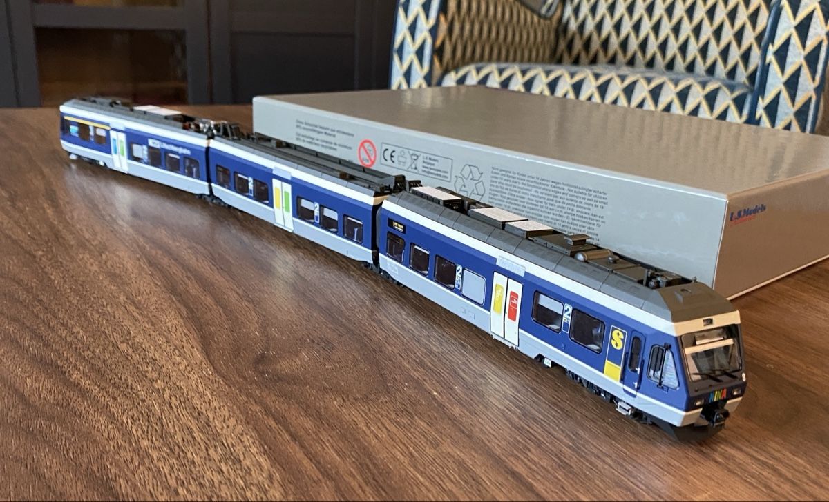 LS Models Modellini di ferrovie: BLS RABe 525 NINA 3teilig V AC – Nuovo e nell'imballaggio originale da Grandvillard venduto da jo-1991 4