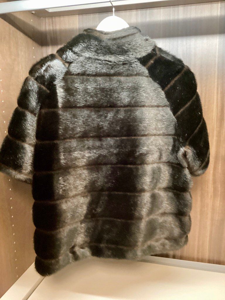 Madeleine Jacken: MADELEINE - FAUX FELLJACKE ! – Neu und originalverpackt aus Nänikon von rmw24 2