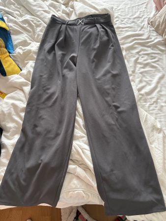 H&M Hose Grau Gr M