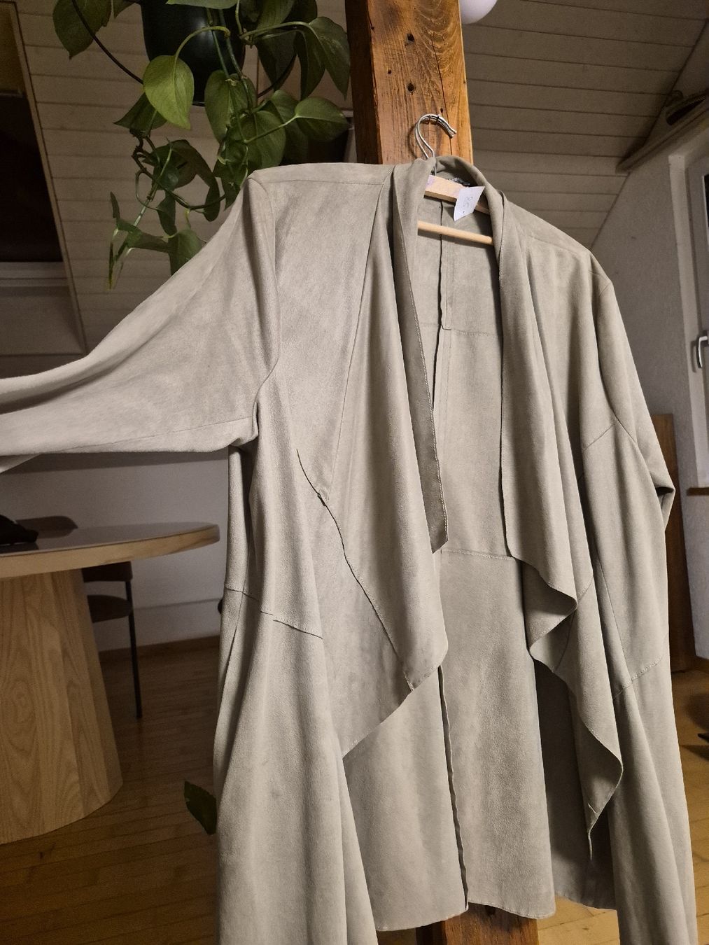 Basler Giacche: Jacke Basler Wildlederoptik beige Gr M – Usato da Frauenfeld venduto da mel_2gqy