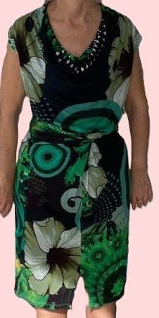 Schönes Sommerkleid von Desigual, Gr. M