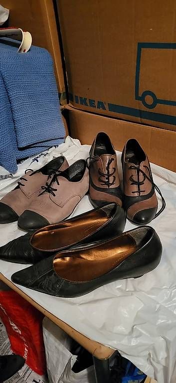 Scarpe da donna: 3 Paar Damen Schuhe Grösse 36 – Usato da Basel venduto da kri_wd99 1