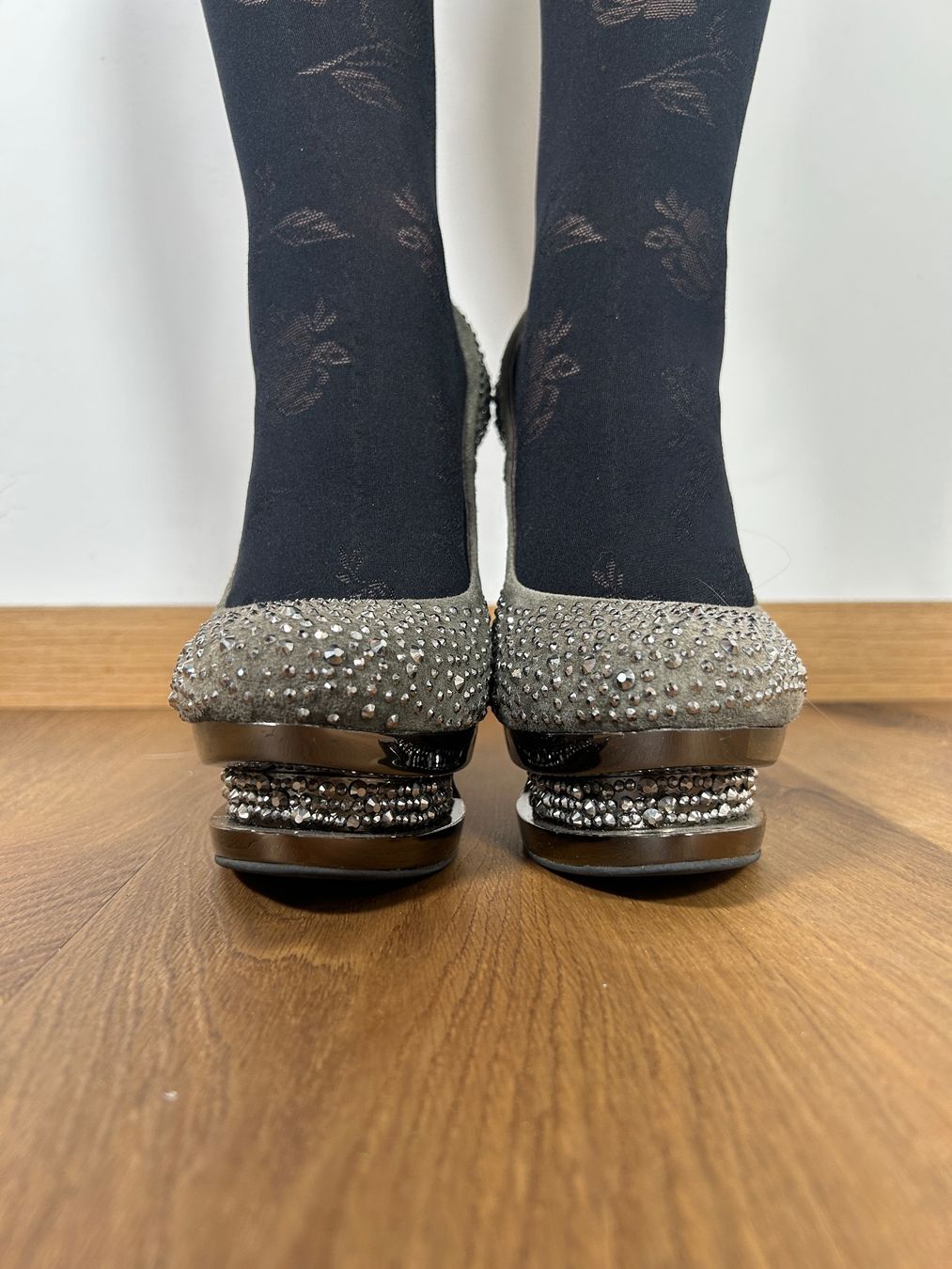 Damenschuhe: Pleaser Platform Heels Pumps Grau Strasssteinen Gr 38 NEU – Neu und originalverpackt aus Regensdorf von Spyke55 2