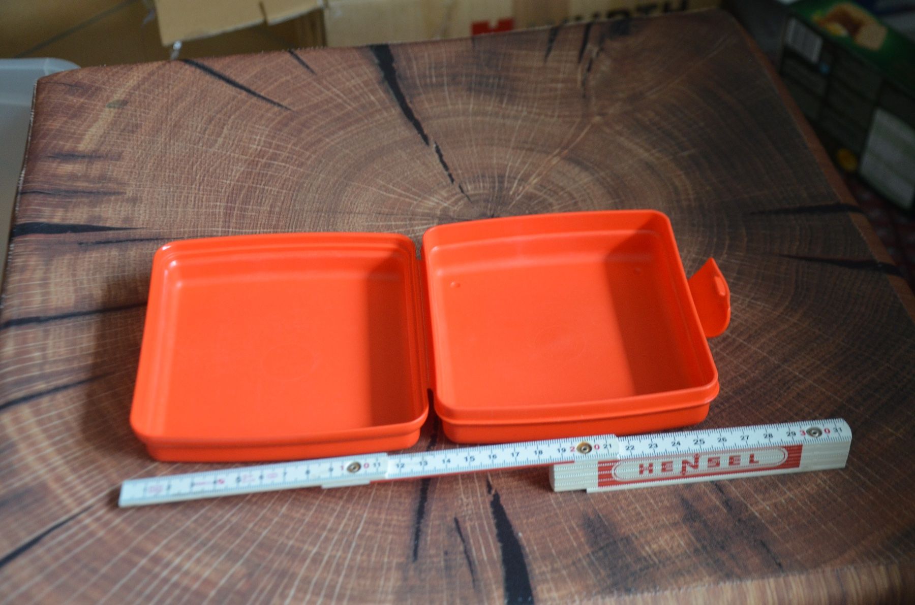 Piatti: KINDER PIC NIC TUPPERWARE – Usato da Chiasso venduto da Dolly015 1
