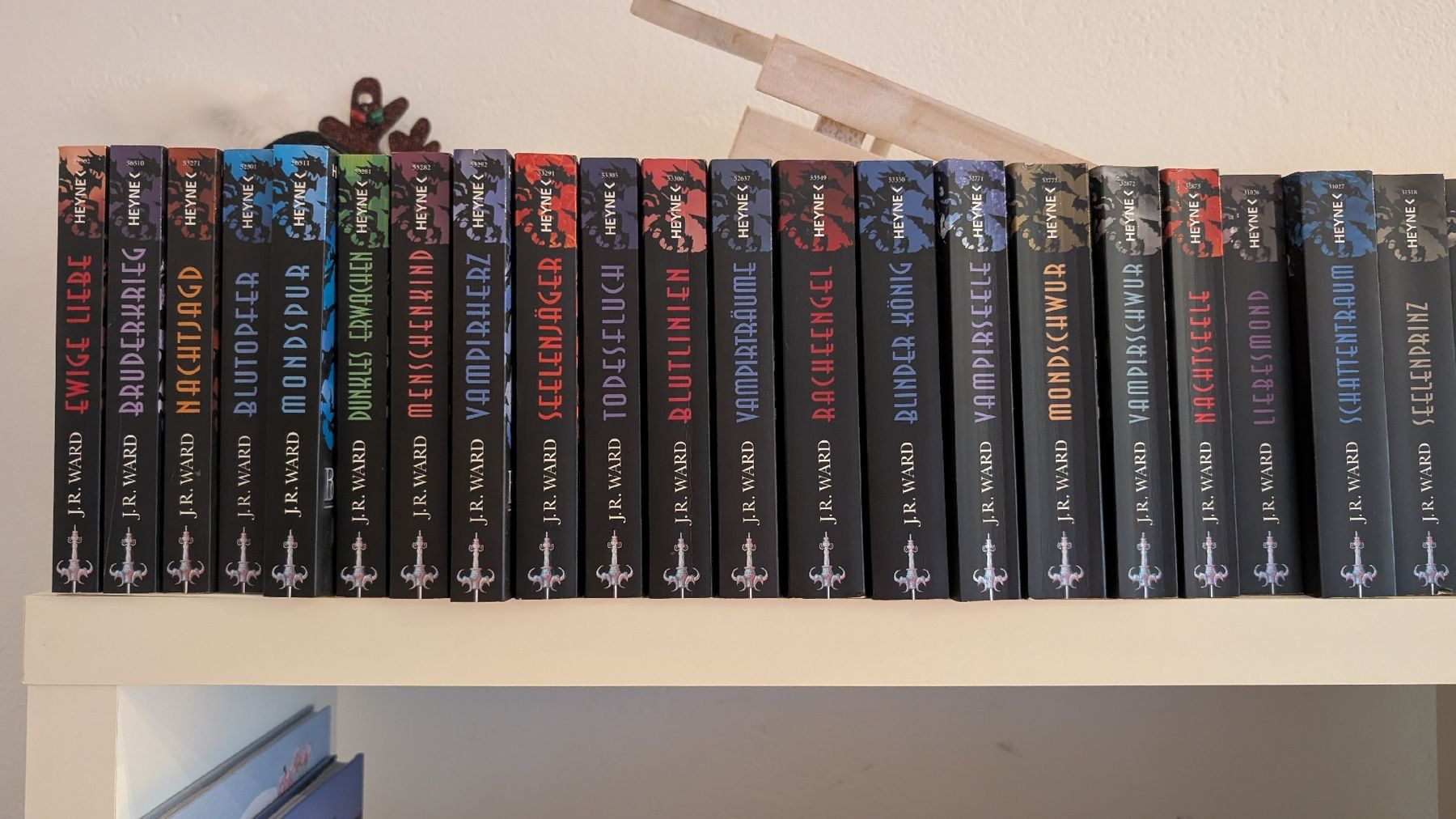 Libri: JR Ward - Black Dagger Serie  – Usato da Elsau venduto da saki1986 1