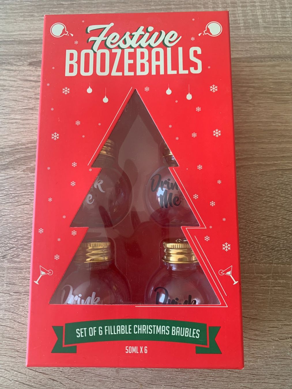 Alle Dekorationen: Festive Boozeballs - Drink Weihnachtsbaum-Kugeln – Neu und originalverpackt aus Zürich von chi82
