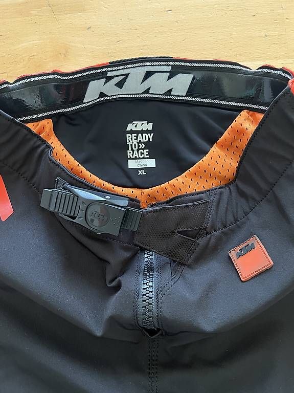 Hosen: KTM Kinder Motocross Hose – Gebraucht aus Meinisberg von moi_p7q2 2