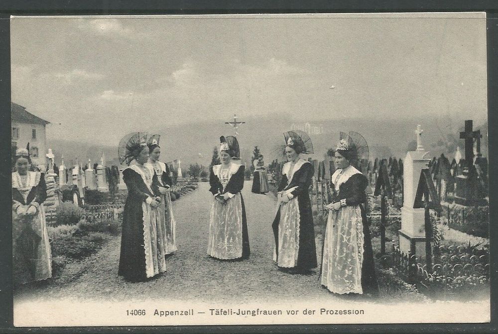 Carte P ( Appenzell / Täfeli-Jungfrauen vor der Prozession ) (Gebraucht ...