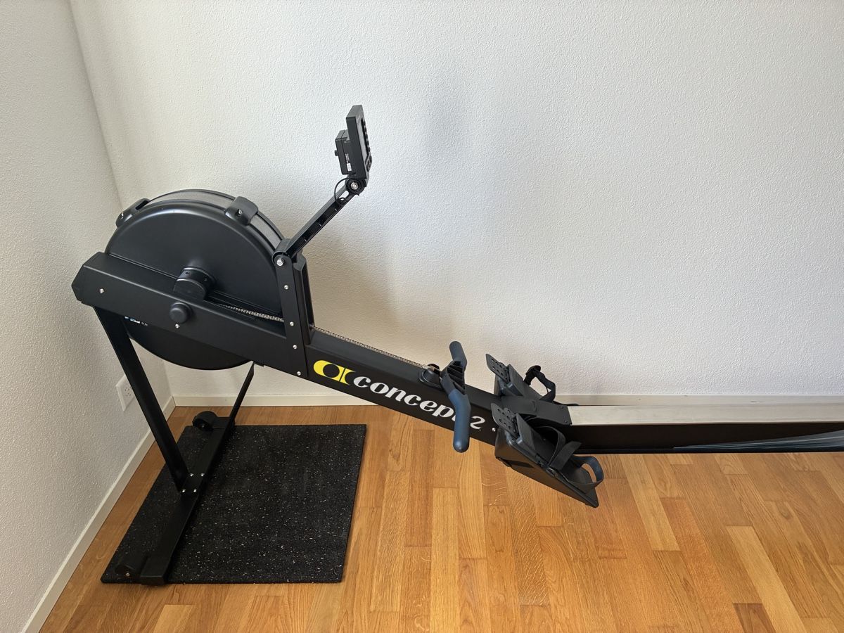 Concept 2 Hometrainer: Concept2 Model D / RowErg mit PM5 – Gebraucht aus Bonstetten von Nirgendhaus