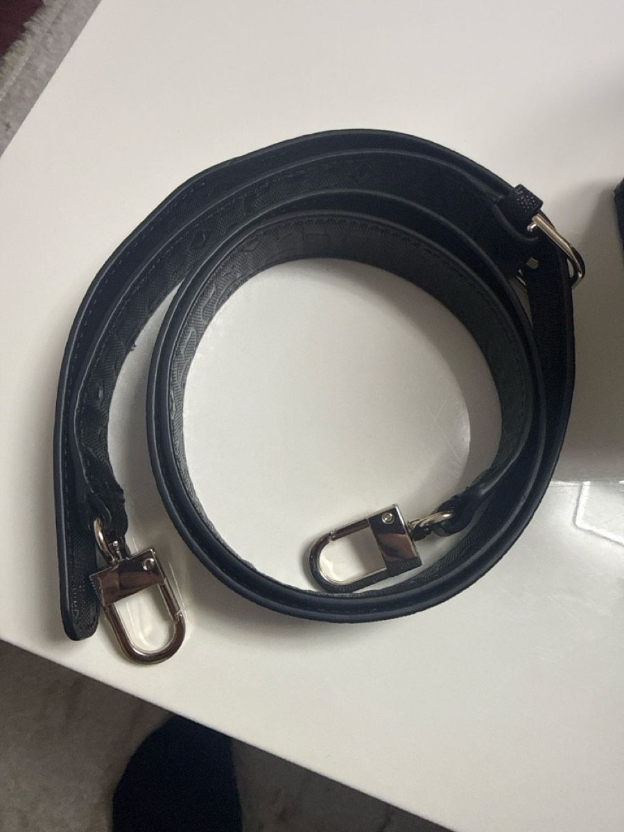 Guess Borse da donna: Guess Handtasche – Nuovo (secondo la descrizione) da Hausen AG venduto da balisht 3