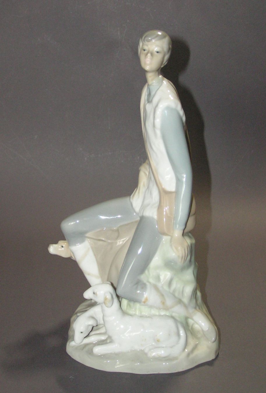 Statuette: NAO PORZELLAN FIGUR – Usato da Grenchen venduto da country59 3