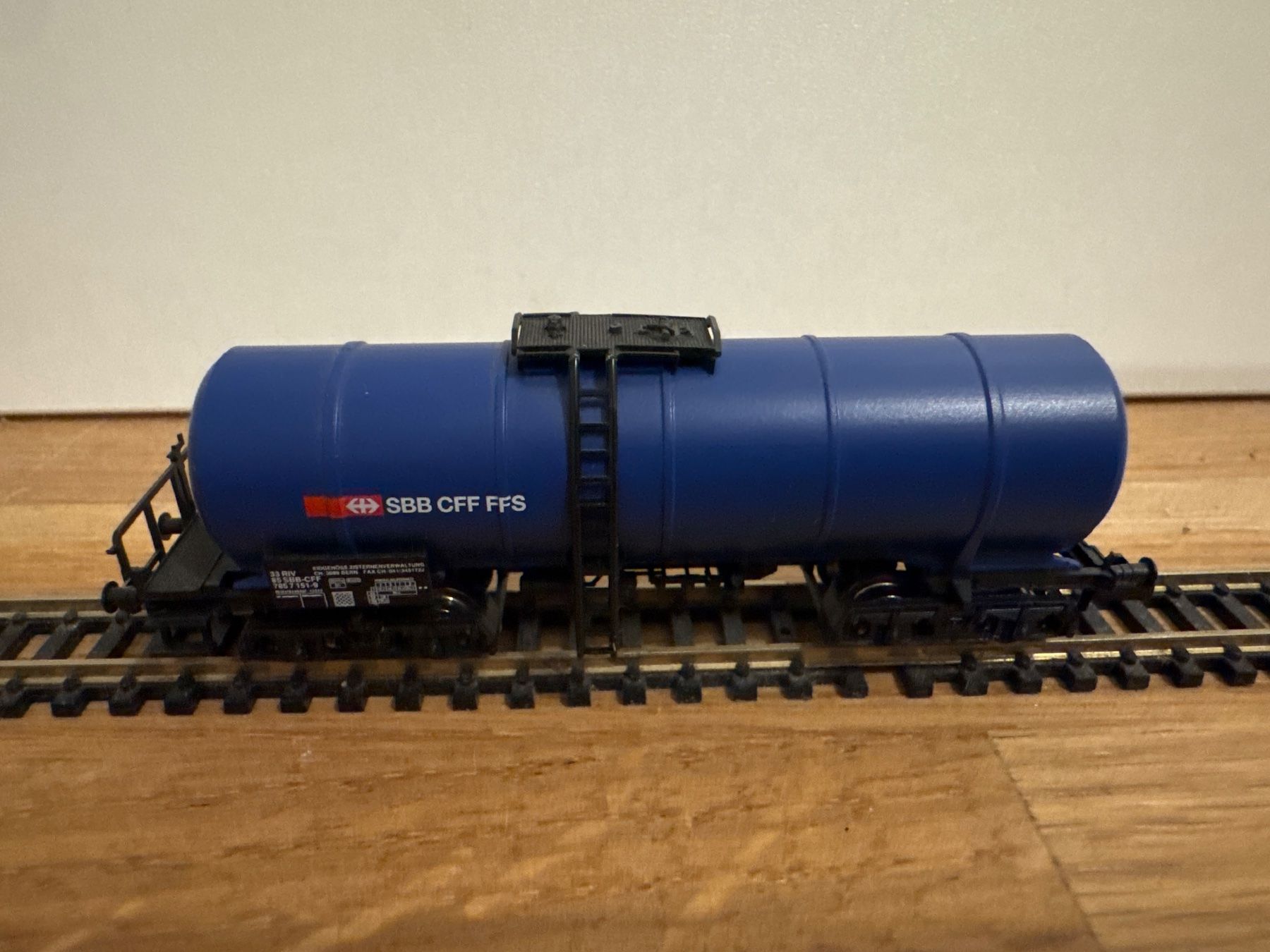 Fleischmann Modellini di ferrovie: Fleischmann SBB Kesselwagen – Nuovo (secondo la descrizione) da Schlierbach venduto da Look8