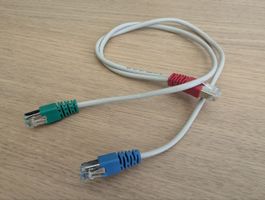 Y-Patchkabel MCS LAN/TEL 0.5m 1xStecker grün, 1xStecker blau