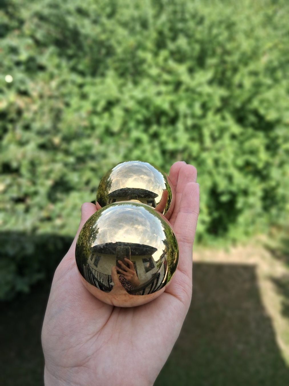 Musikinstrumente: 2 goldene Klangkugeln – Gebraucht aus Lengnau AG von Nathi88
