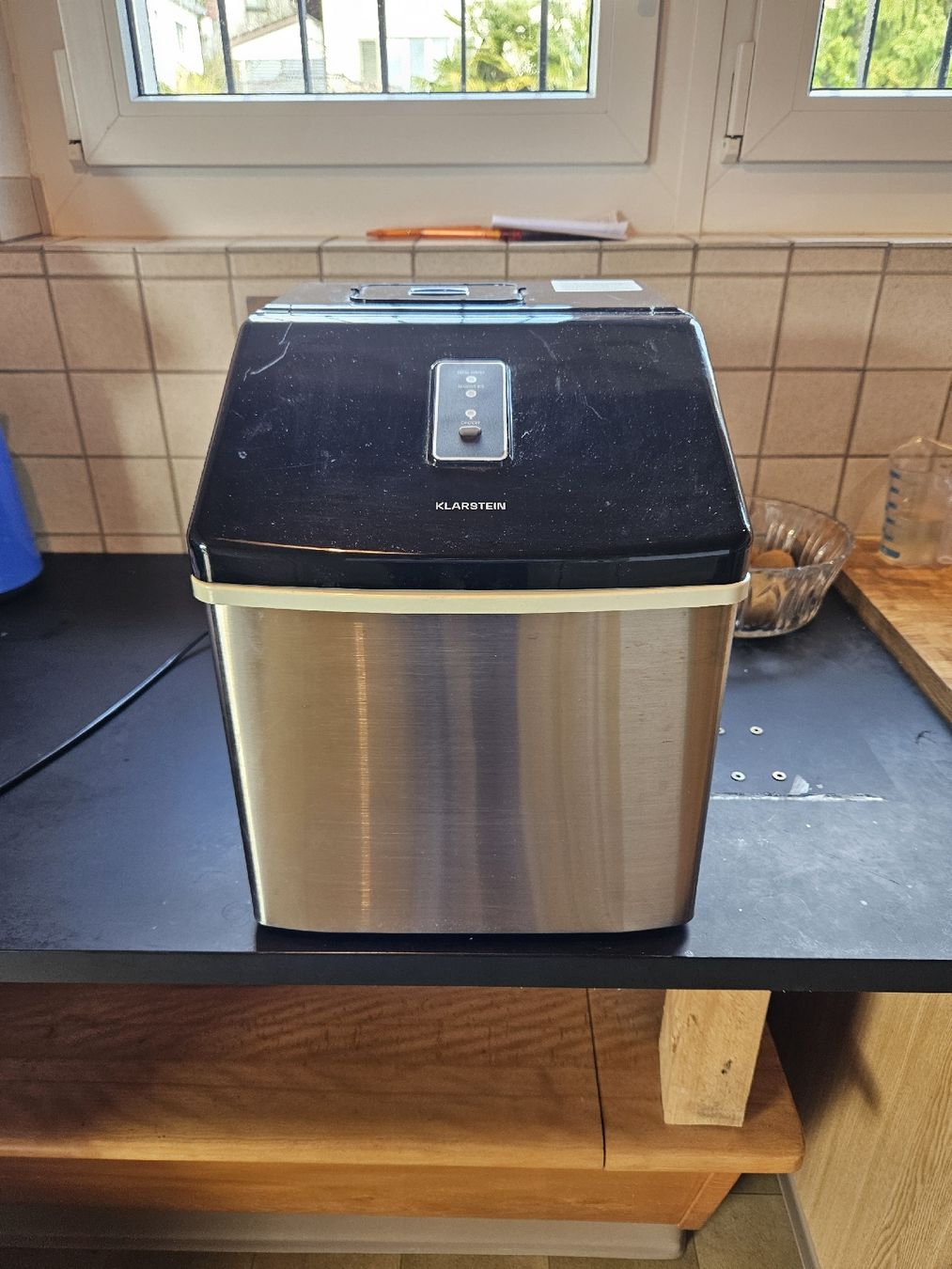 Küchengeräte: Klarstein Clearcube Eiswürfelmaschine – Neu (gemäss Beschreibung) aus Zürich von