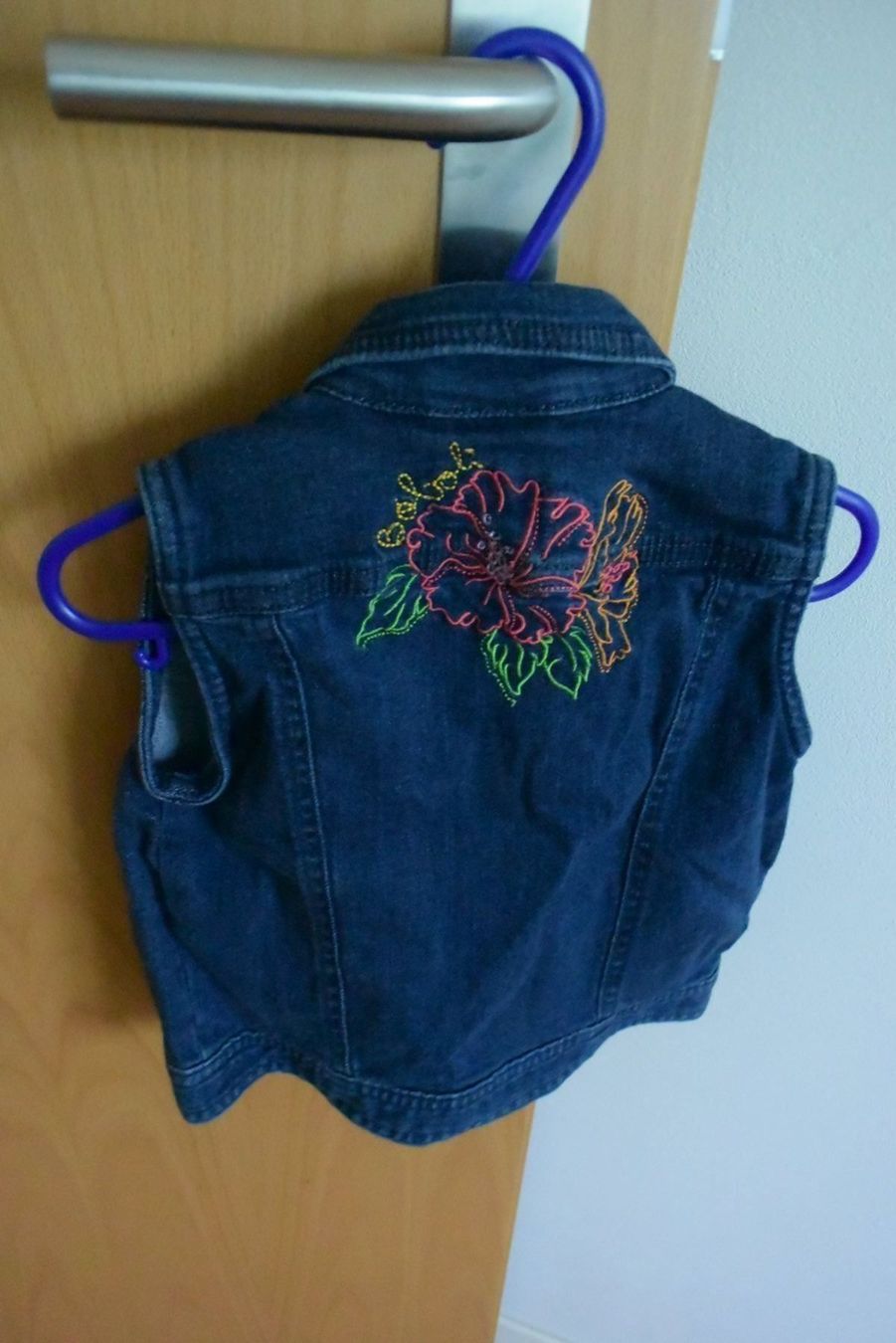 Altro abbigliamento per bambina: Neue schöne Jeansweste Gr. 98 (stretch) – Nuovo (secondo la descrizione) da Densbüren venduto da TutaLarsen 1