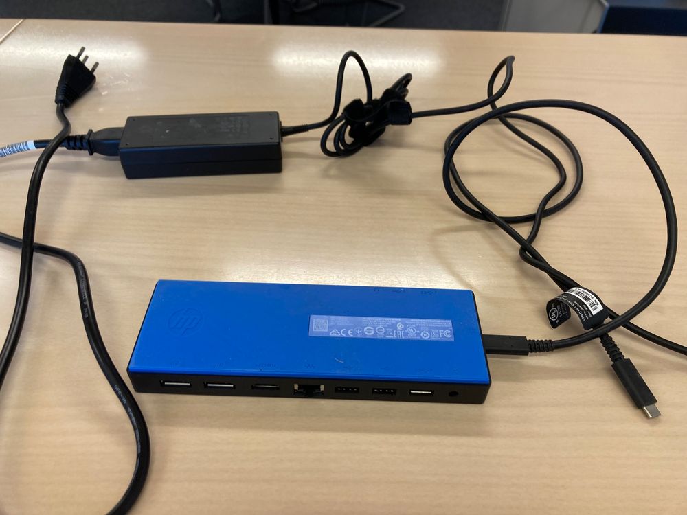 Lot 10 HP USB-C Dock G4 HDMI 2 x DP USB 3.0 90w Universal Type C sans chargeur